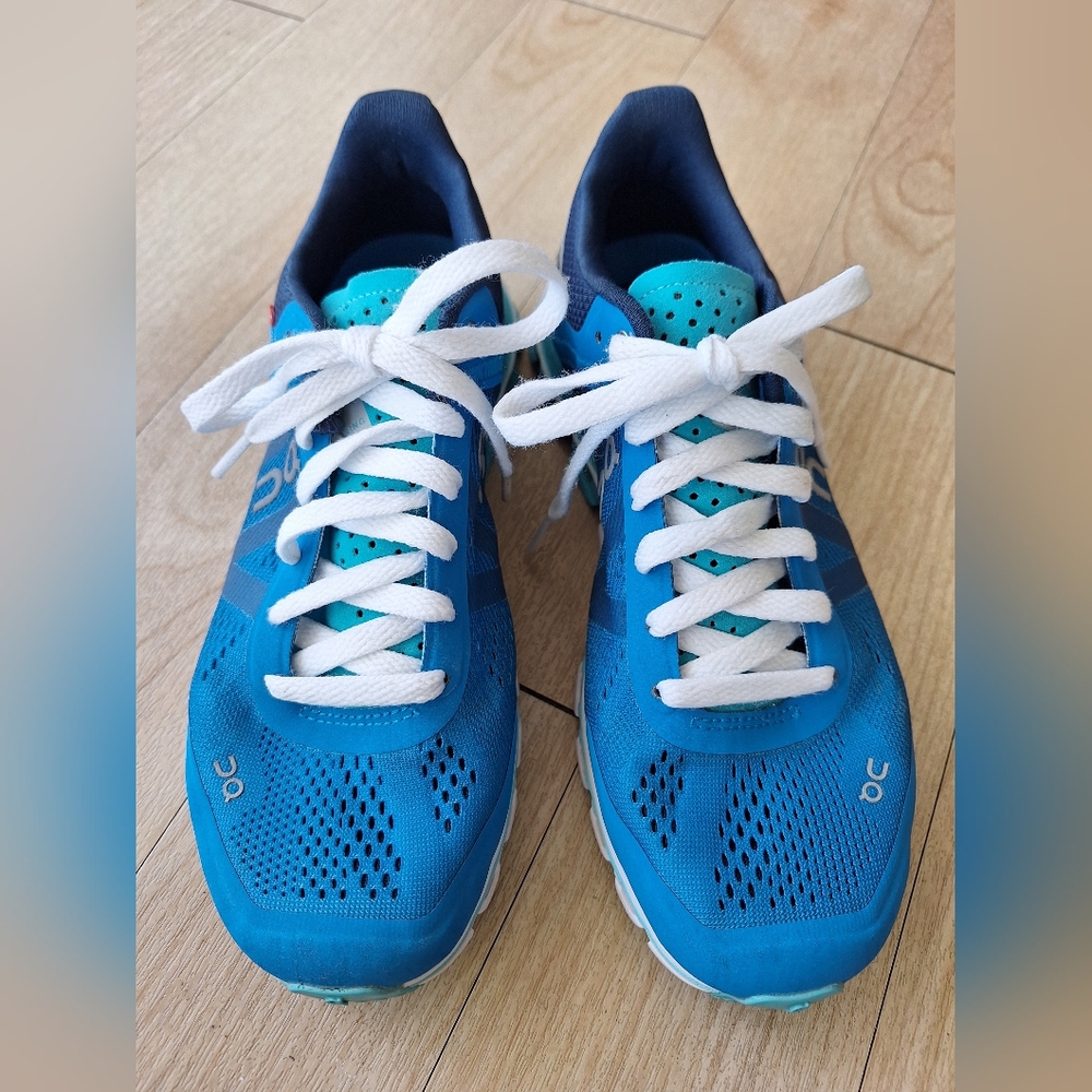 On Cloud Woman Size 7 Cloudflow Malibu Curacao Blue Running Shoes - Picture 4 of 14